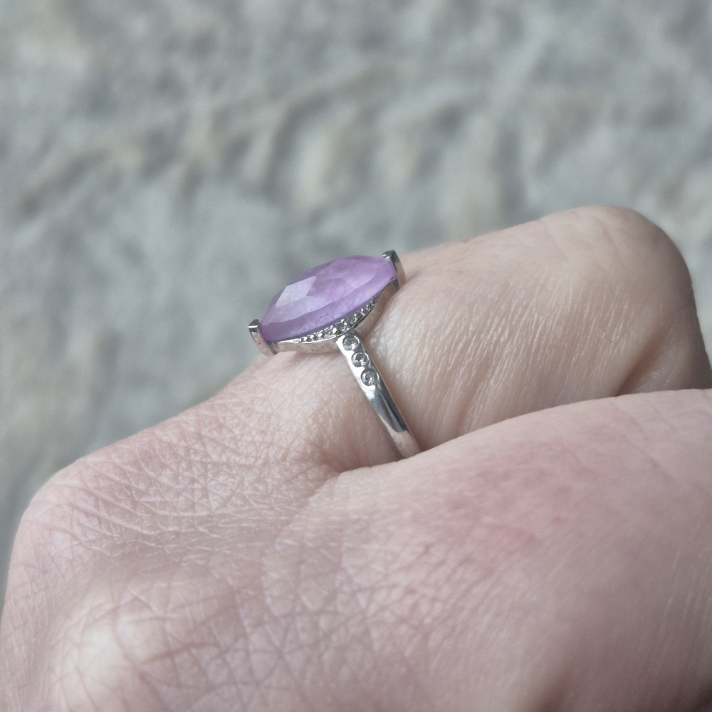 Chic Silver Ring With Lavender Gemstone - image 3